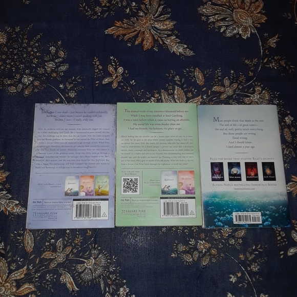 fantasy novel Riley Bloom book set by Alyson Noel - Picture 2 of 6